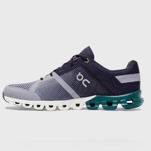 On Women’s Cloudflow 3 Running Shoes